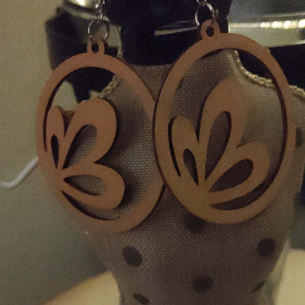 Elegant Tan Earrings